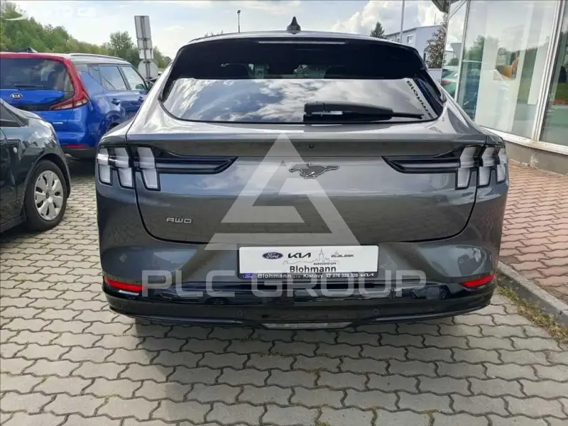 2022 Ford MUSTANG