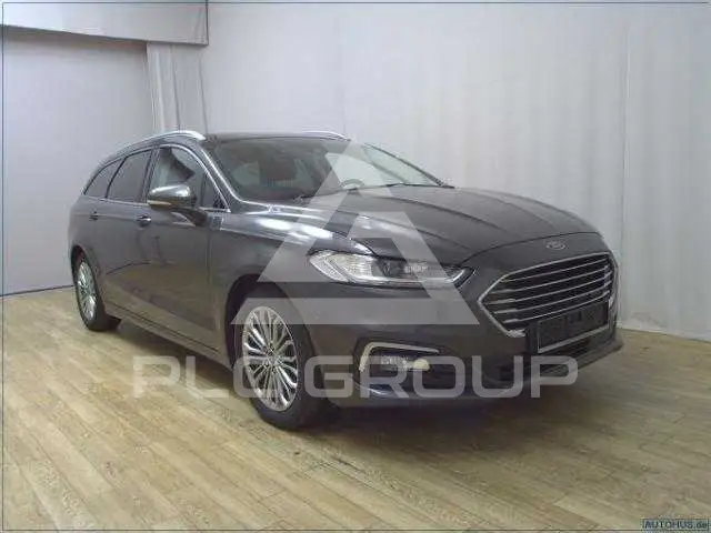 2022 Ford Mondeo