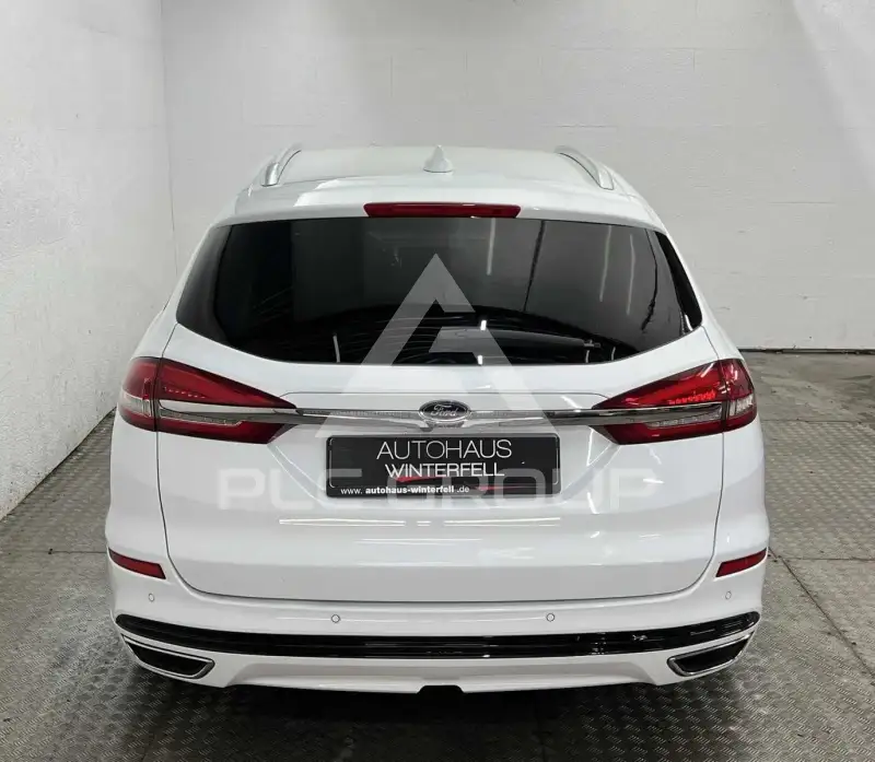 2022 Ford Mondeo