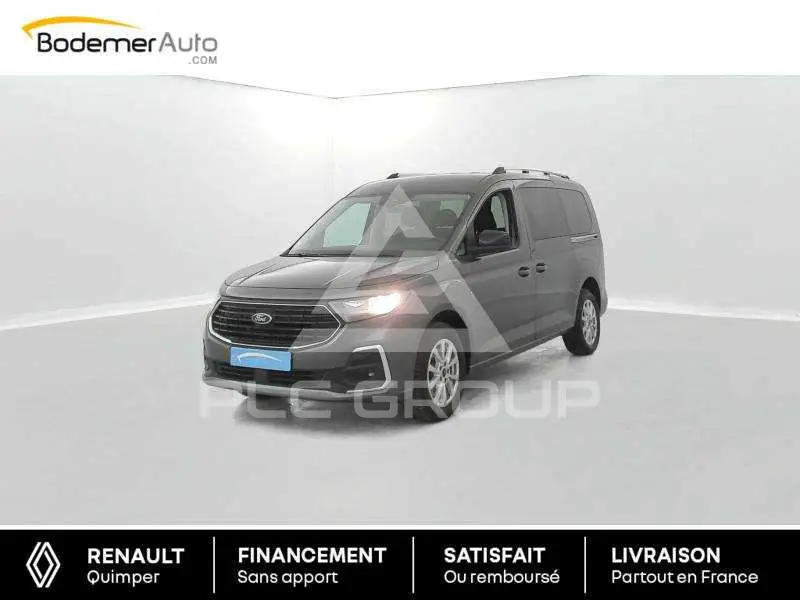 2022 Ford Tourneo