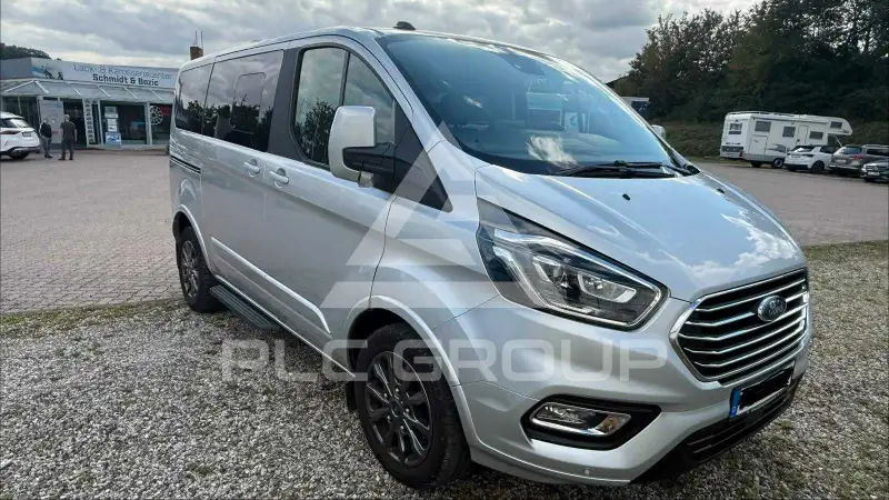 2022 Ford Tourneo
