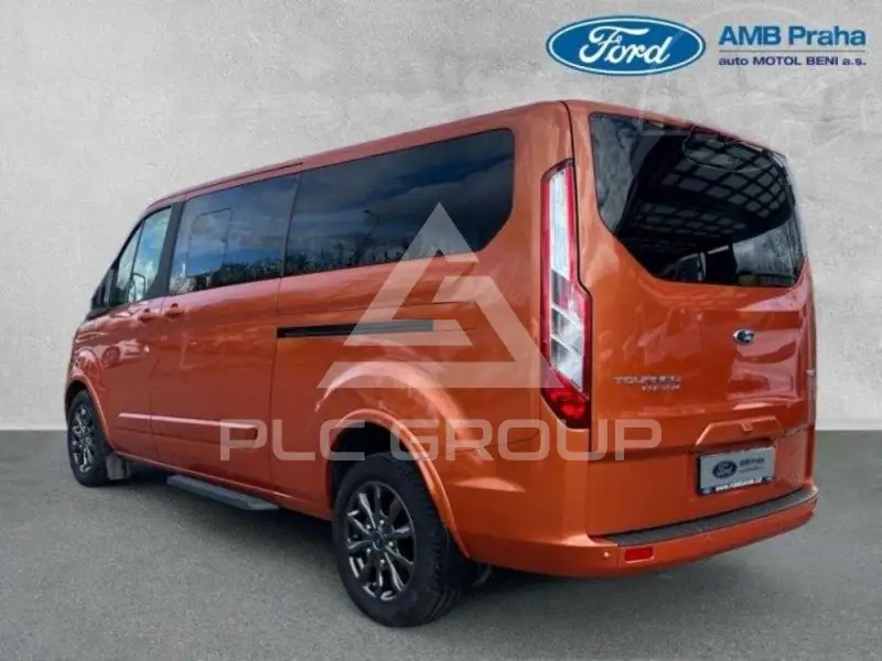 2022 Ford Tourneo