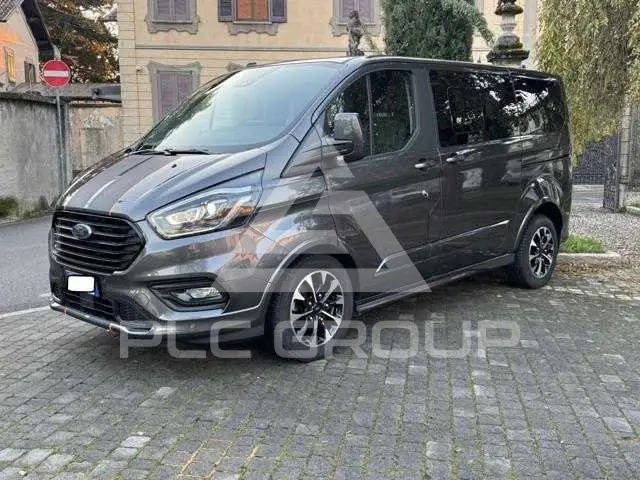 2022 Ford Tourneo