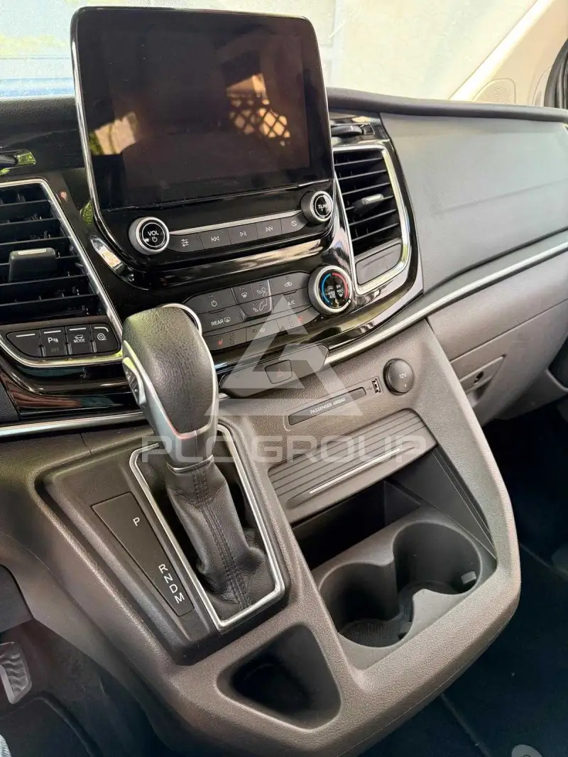 2022 Ford Tourneo