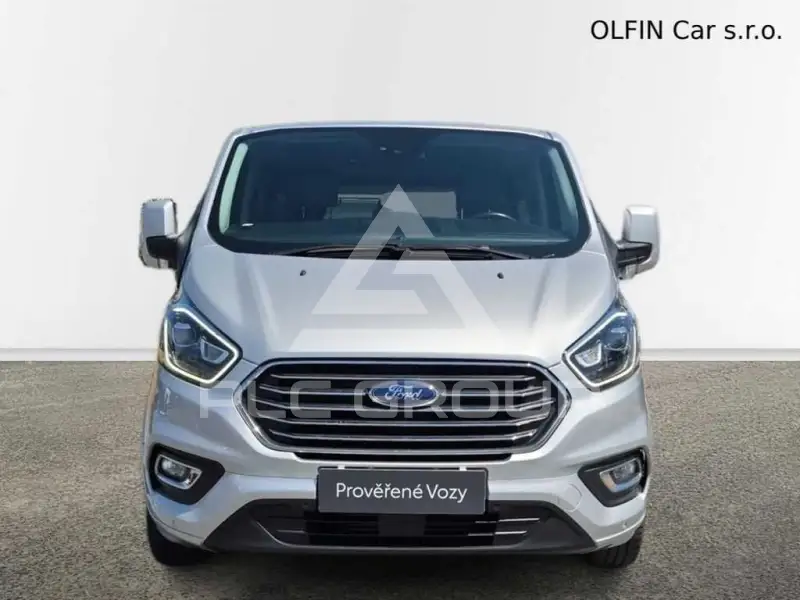 2022 Ford Tourneo