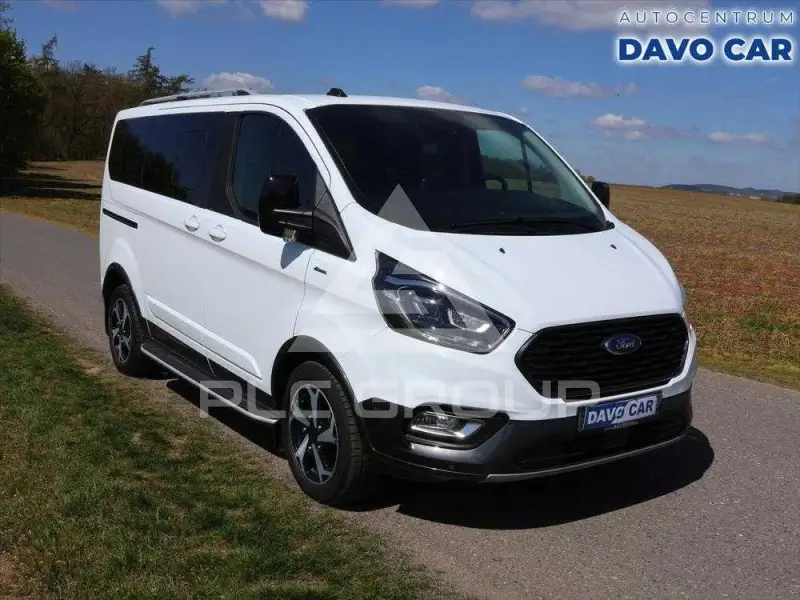2022 Ford Tourneo