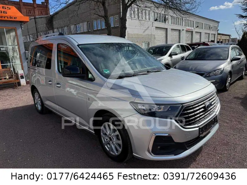 2022 Ford Tourneo