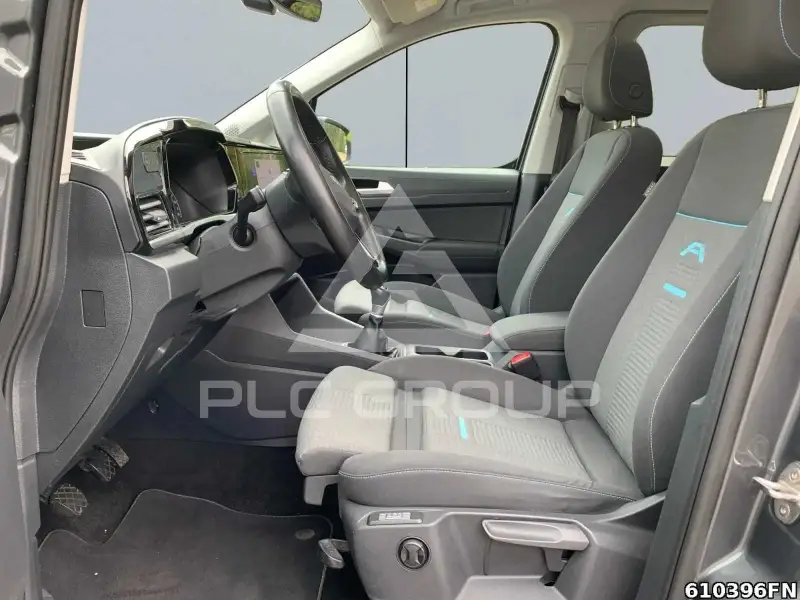 2022 Ford Tourneo