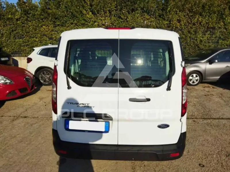 2022 Ford Tourneo