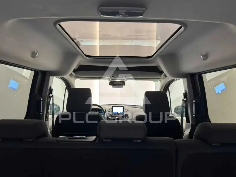 2022 Ford Tourneo