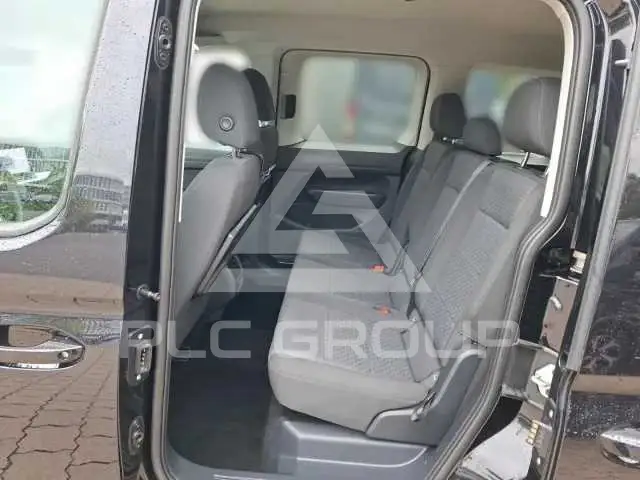 2022 Ford Tourneo