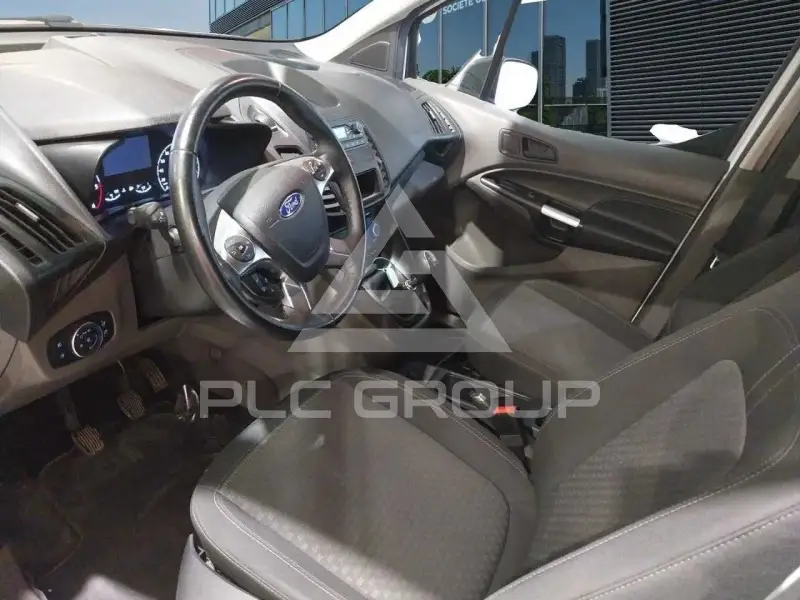 2022 Ford Tourneo