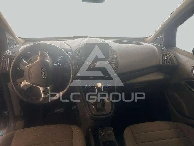 2022 Ford Tourneo