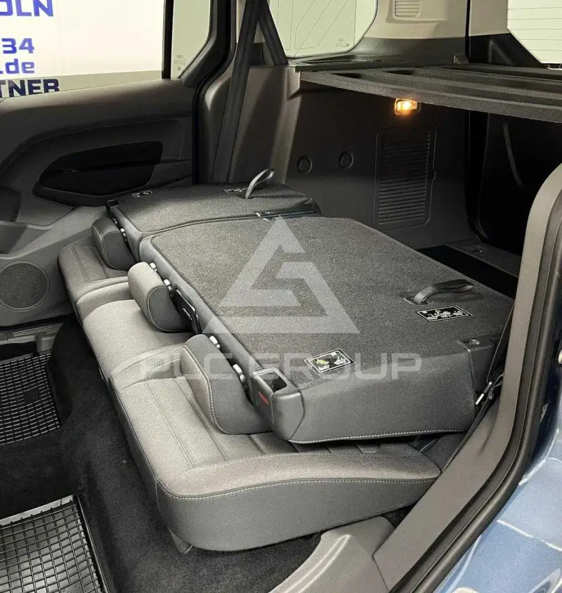 2022 Ford Tourneo