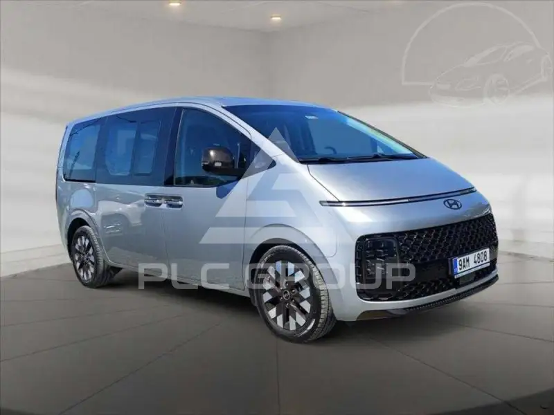 2022 Hyundai Staria