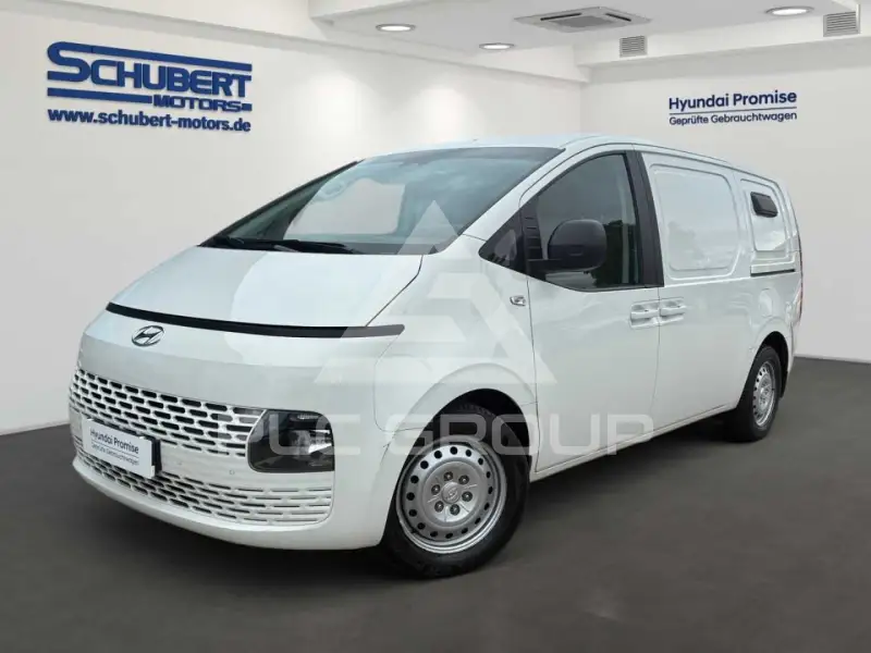 2022 Hyundai Staria