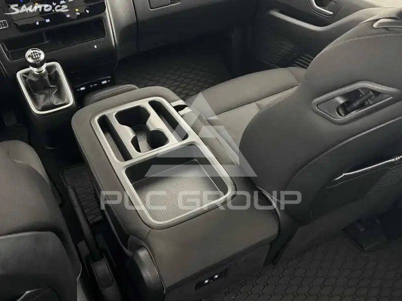 2022 Hyundai Staria