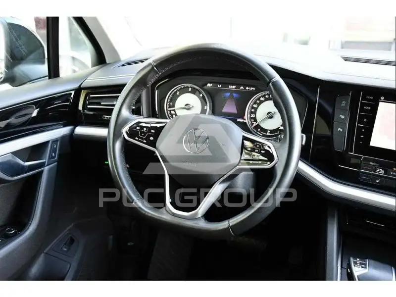 2022 Volkswagen Touareg