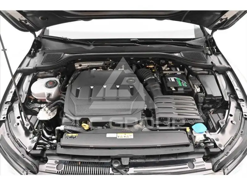 2022 Volkswagen GOLF