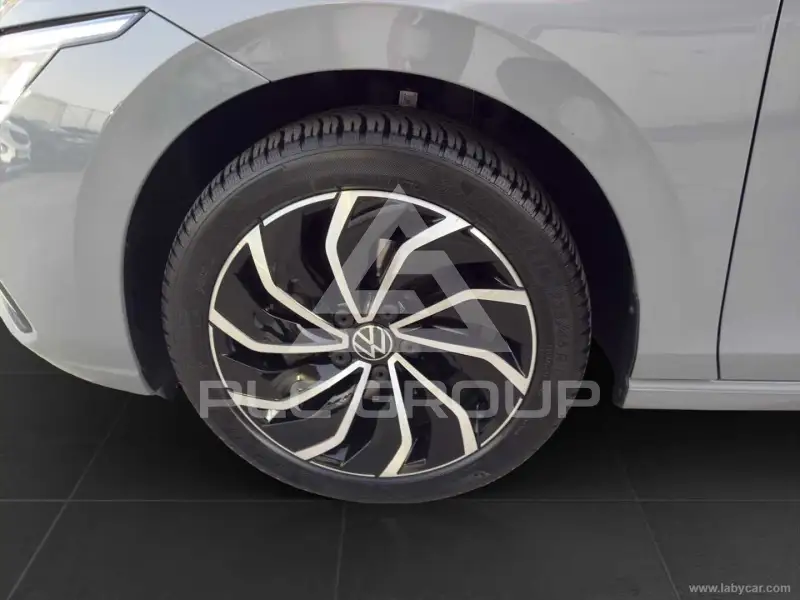 2022 Volkswagen GOLF