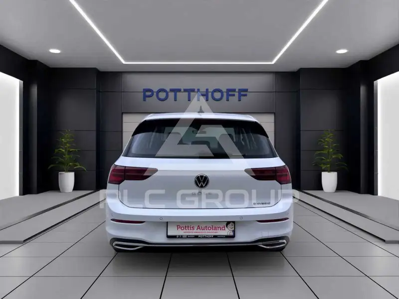2022 Volkswagen GOLF