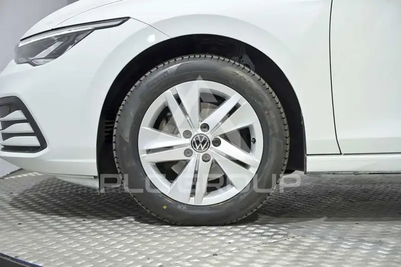 2022 Volkswagen GOLF