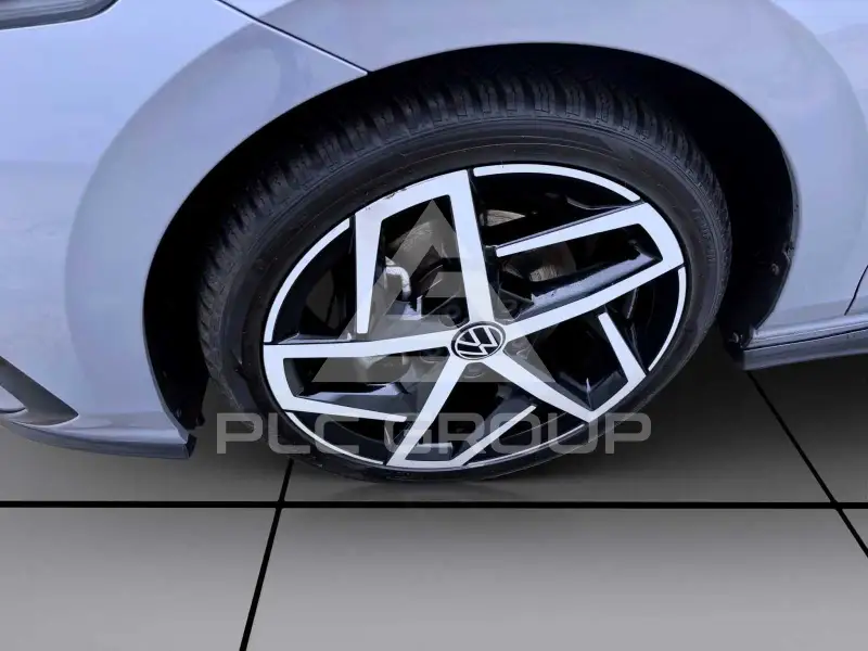 2022 Volkswagen GOLF