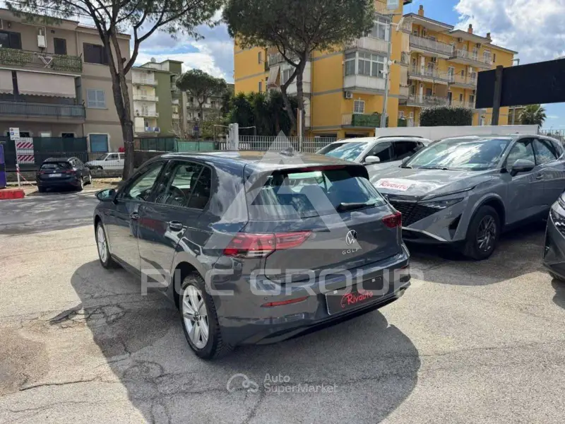 2022 Volkswagen GOLF