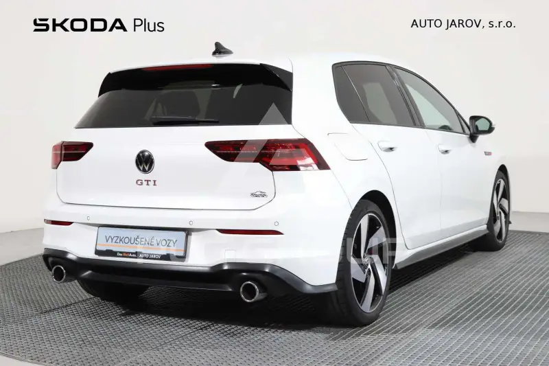 2022 Volkswagen GOLF
