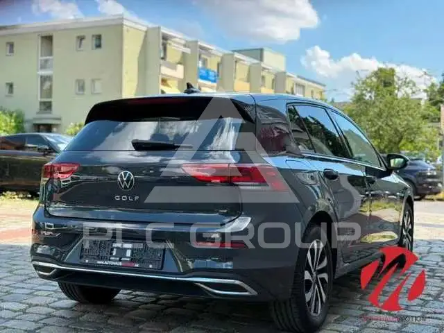 2022 Volkswagen GOLF
