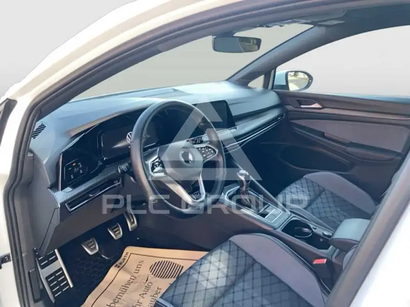 2022 Volkswagen GOLF