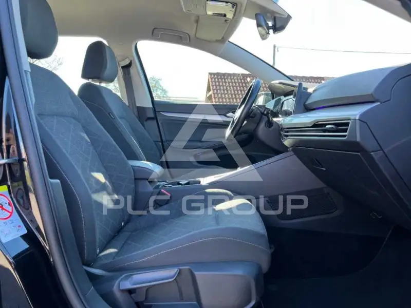 2022 Volkswagen GOLF