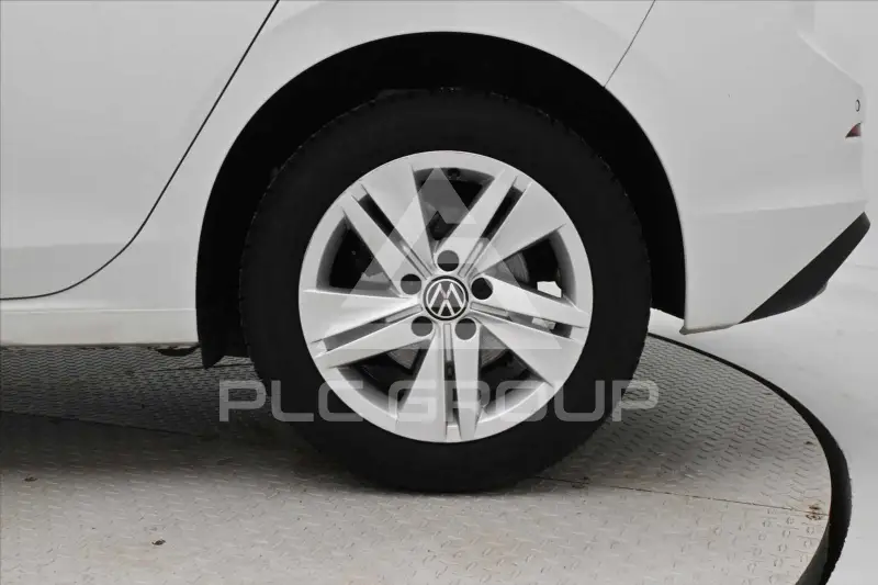2022 Volkswagen GOLF