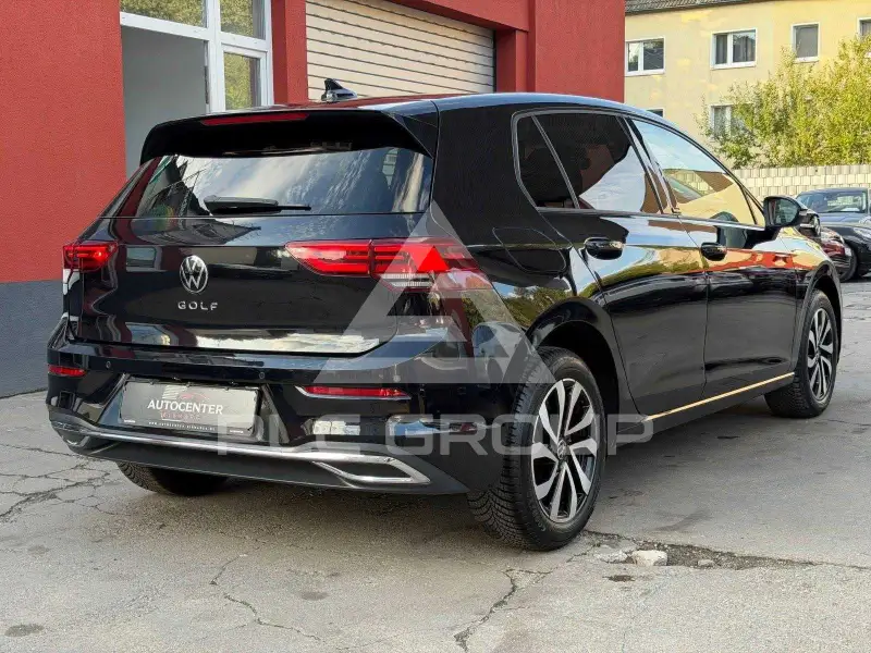 2022 Volkswagen GOLF