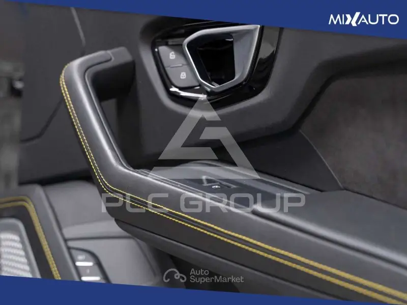 2022 Lamborghini Urus