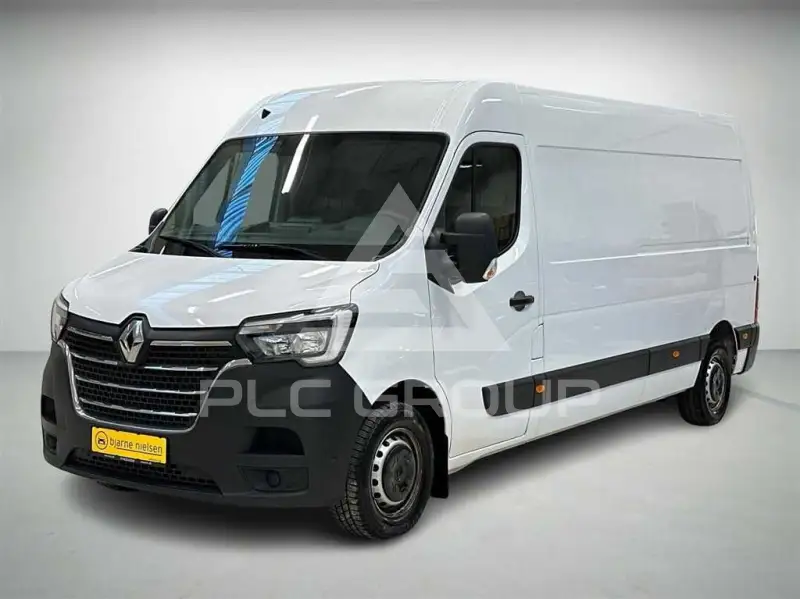 2022 Renault Master