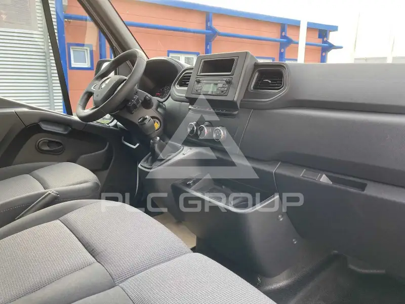 2022 Renault Master