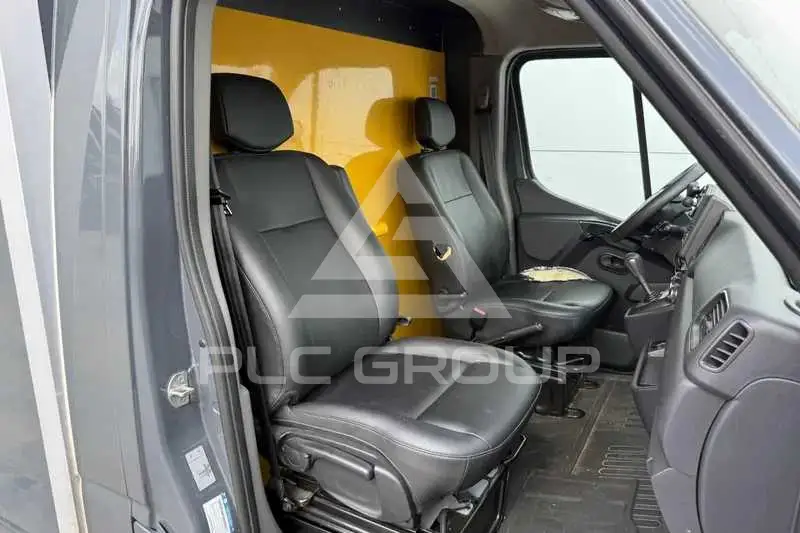 2022 Renault Master