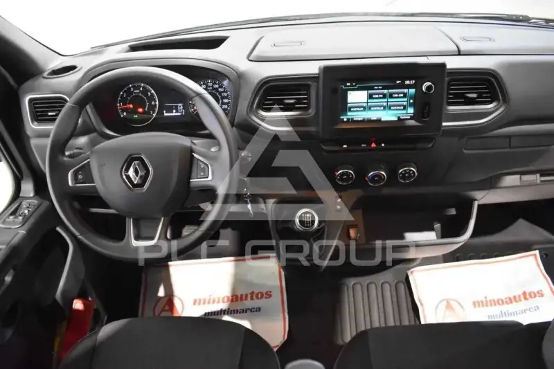 2022 Renault Master