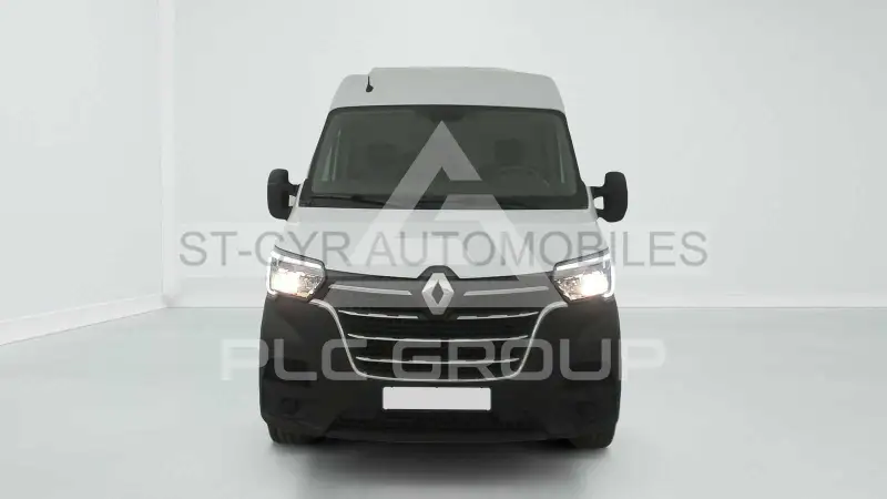 2022 Renault Master