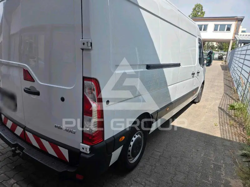 2022 Renault Master