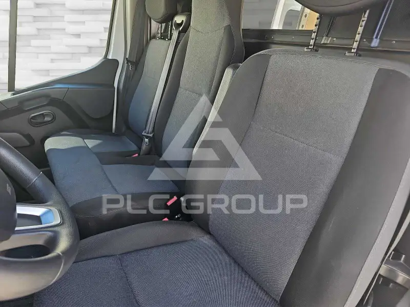 2022 Renault Master