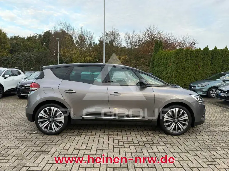 2022 Renault Scenic
