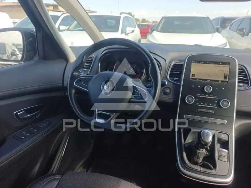 2022 Renault Grand Scenic