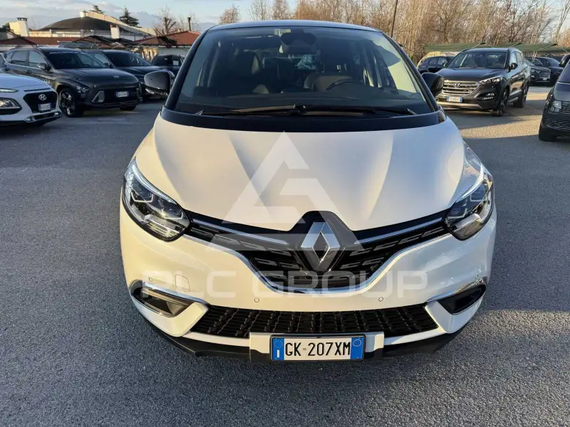 2022 Renault Grand Scenic