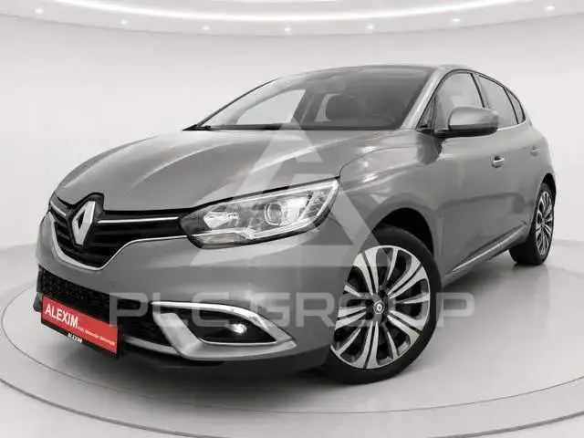 2022 Renault Grand Scenic