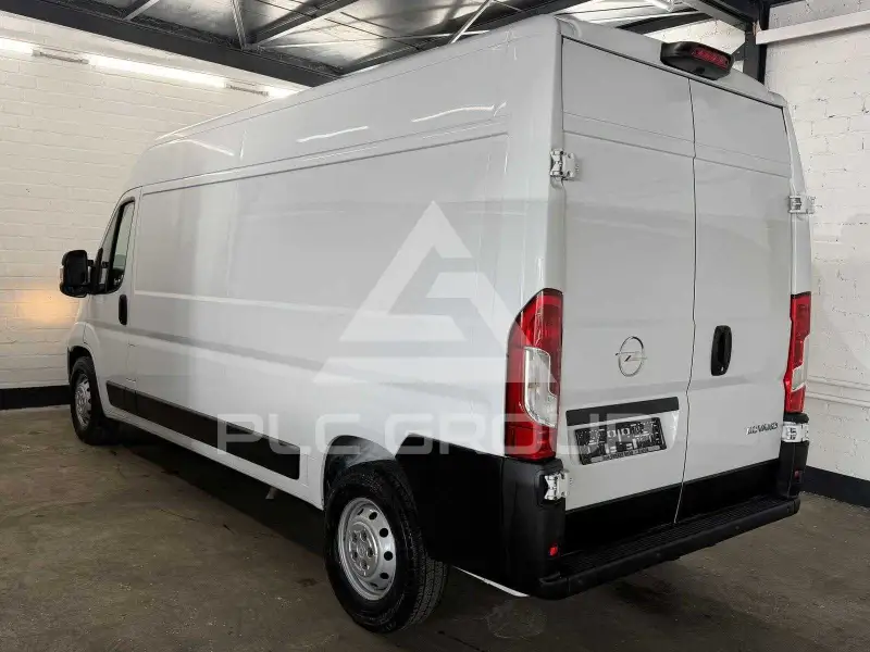 2022 Opel Movano