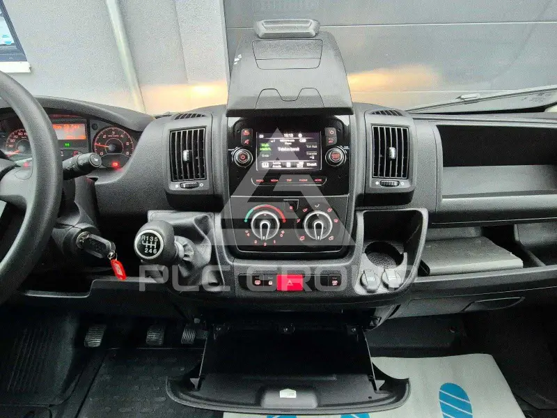 2022 Opel Movano
