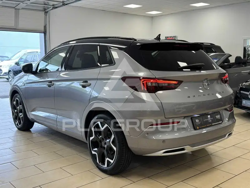 2022 Opel GrandlandX