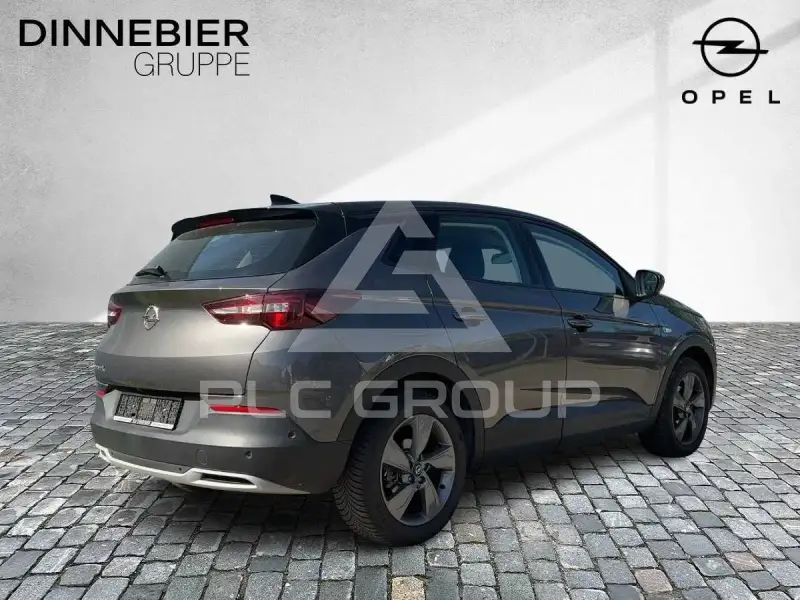 2022 Opel GrandlandX